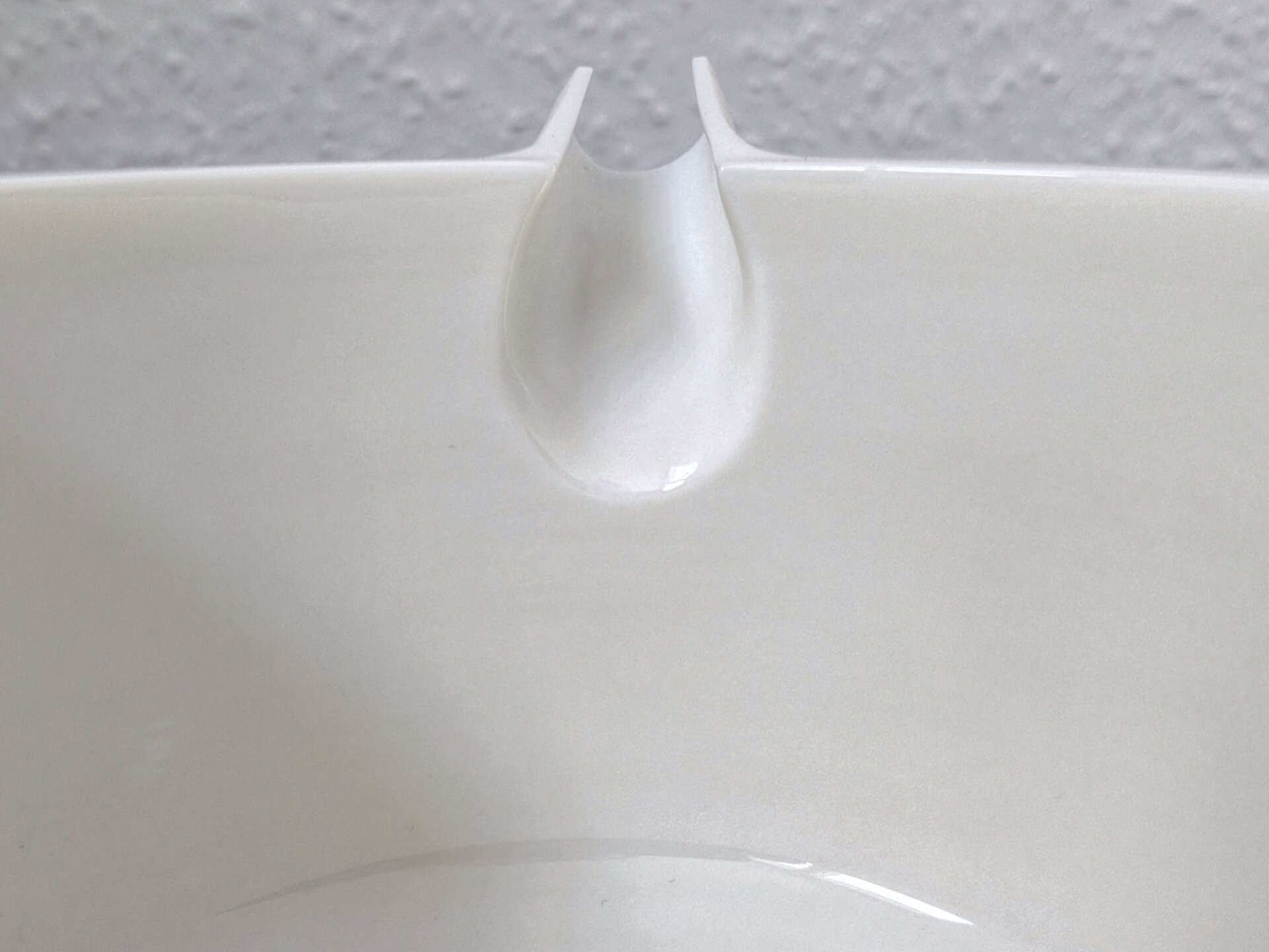 Moderne Dehua Pitcher und Schälchen (Buchangqi Studio)